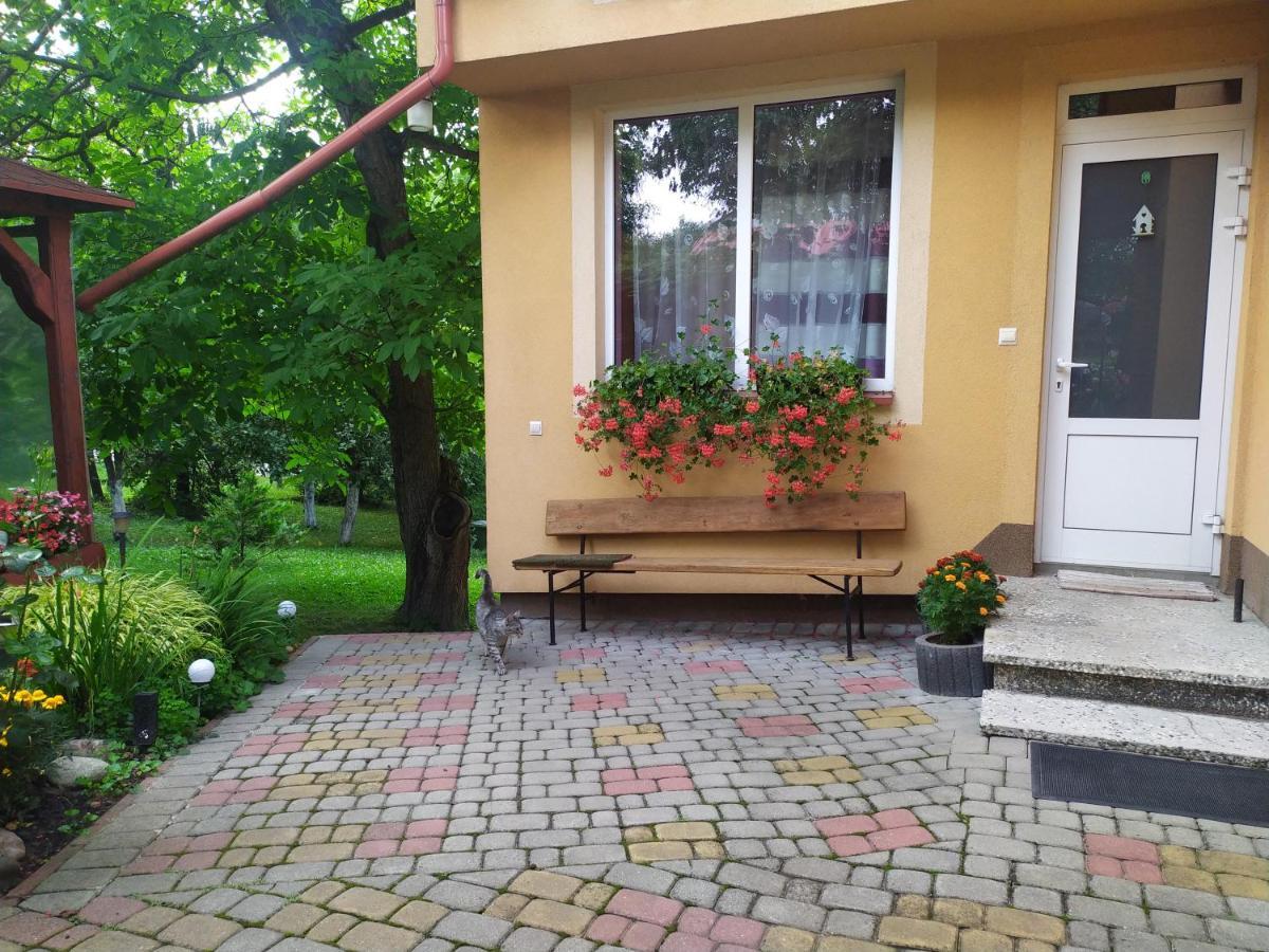 Apartament W Domu Na Wsi Tomaszow Lubelski Exterior photo