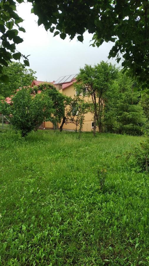 Apartament W Domu Na Wsi Tomaszow Lubelski Exterior photo