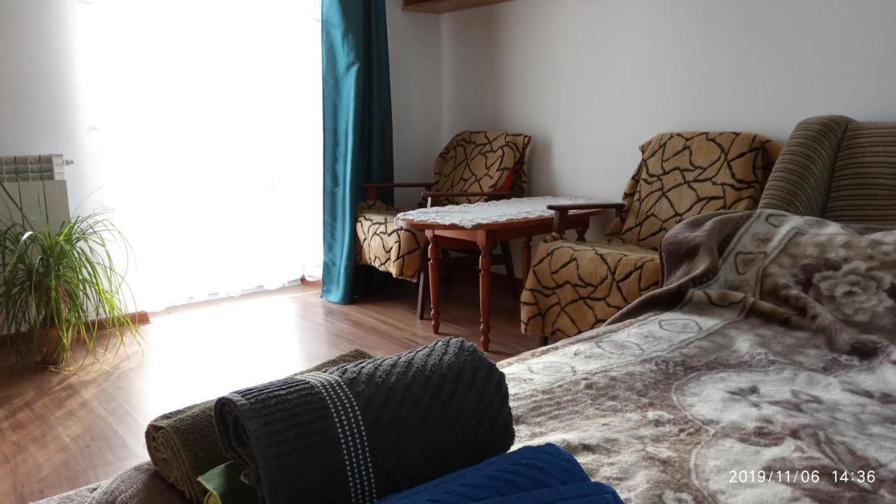 Apartament W Domu Na Wsi Tomaszow Lubelski Exterior photo